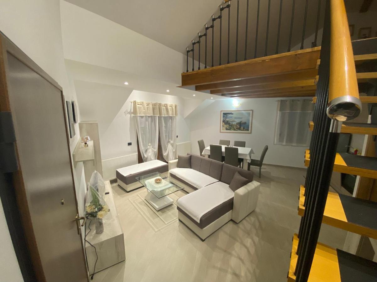 Apartman Galerija Ogulin Buitenkant foto