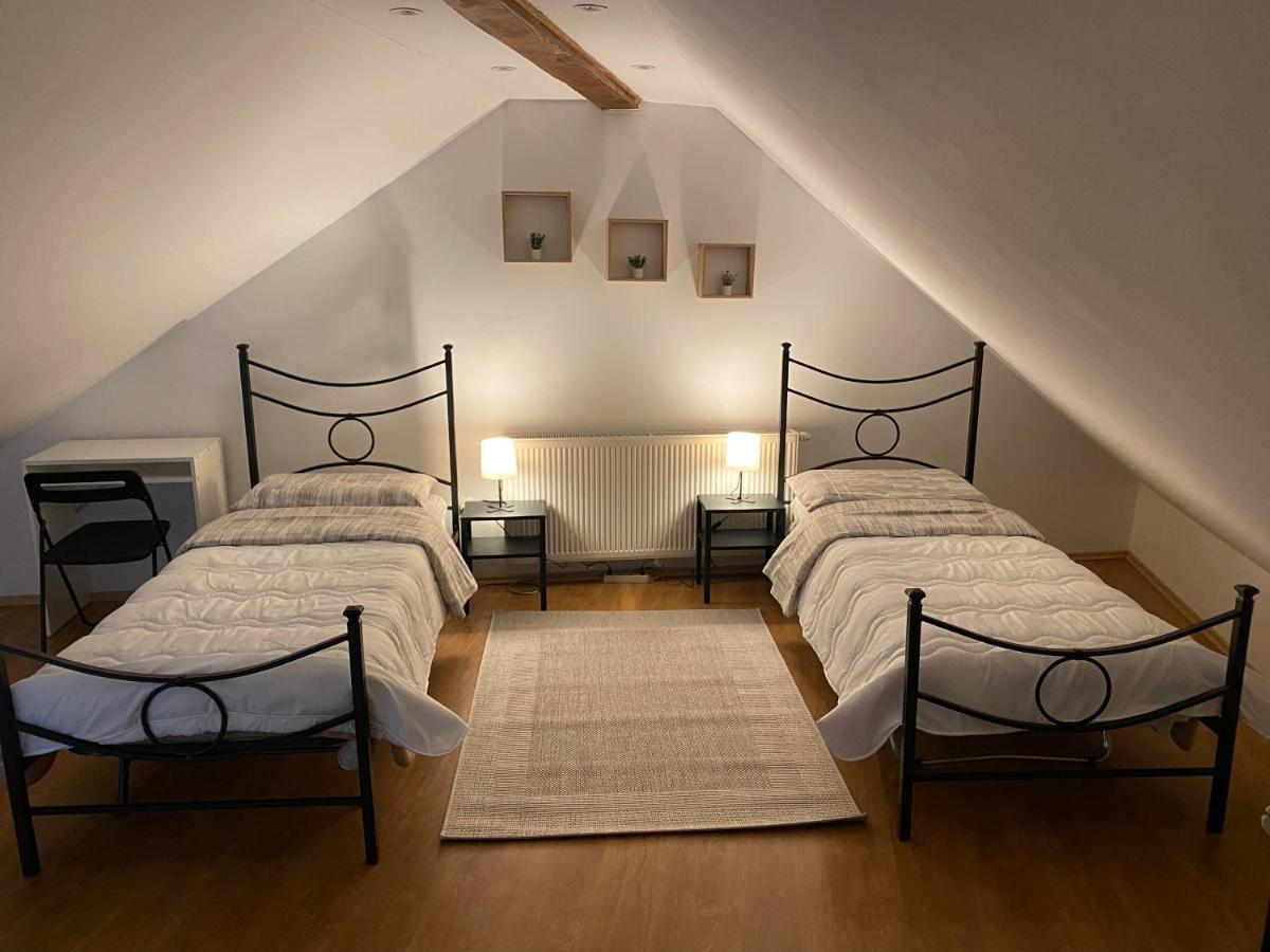 Apartman Galerija Ogulin Buitenkant foto