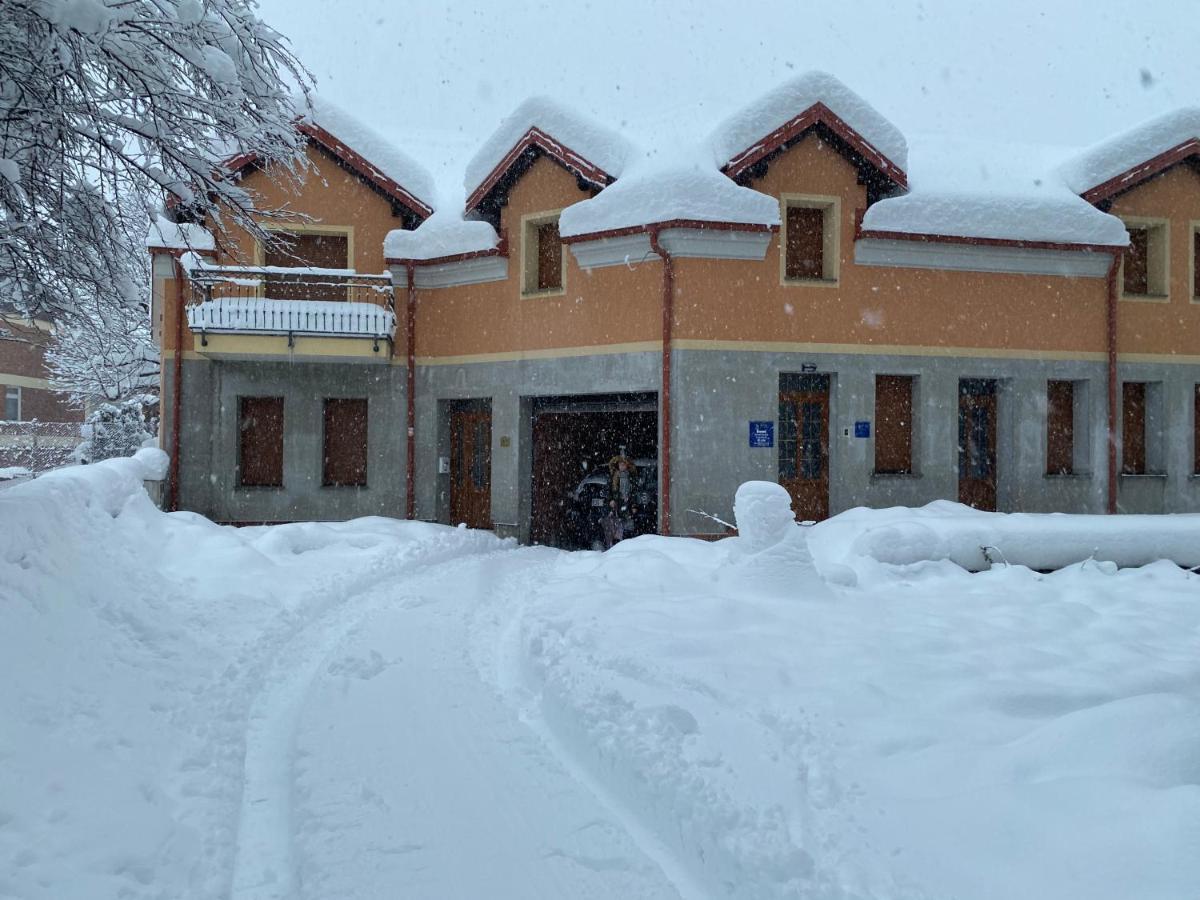Apartman Galerija Ogulin Buitenkant foto