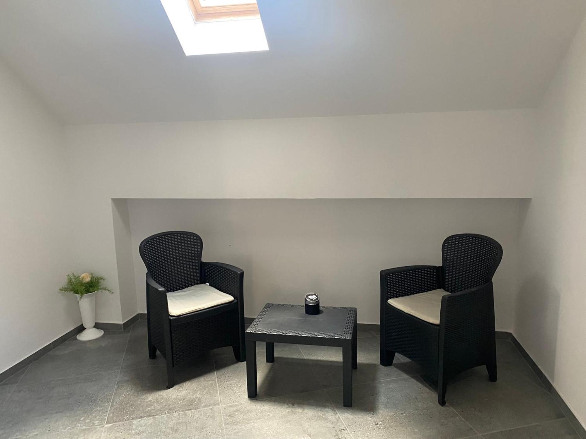 Apartman Galerija Ogulin Buitenkant foto