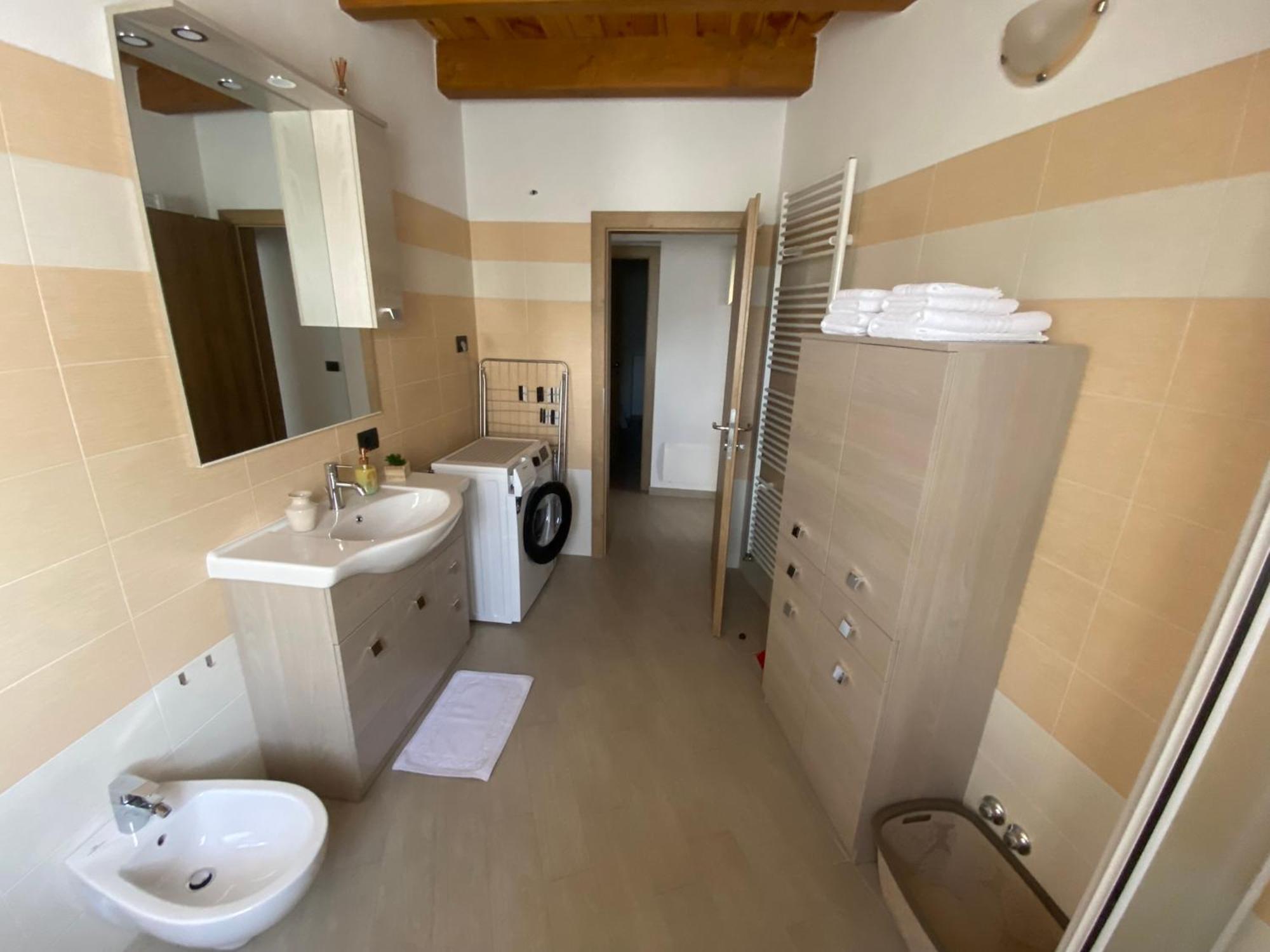 Apartman Galerija Ogulin Buitenkant foto